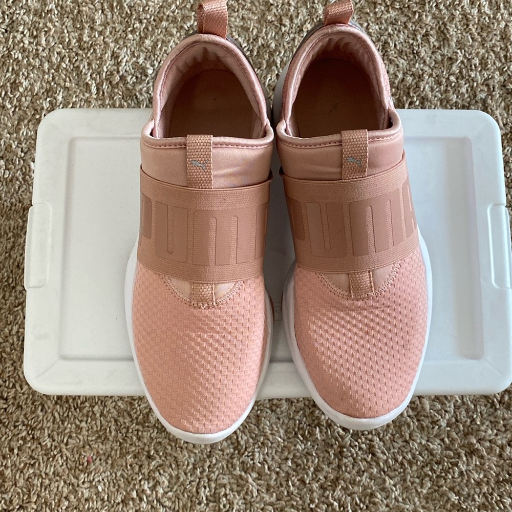 Puma shoes. Pink. Size 6. Women’s